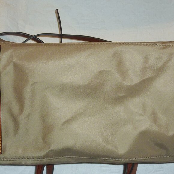 Excellent/MINT Condition Dooney & Bourke Large Tote, Shoulder Purse - Picture 13 of 13